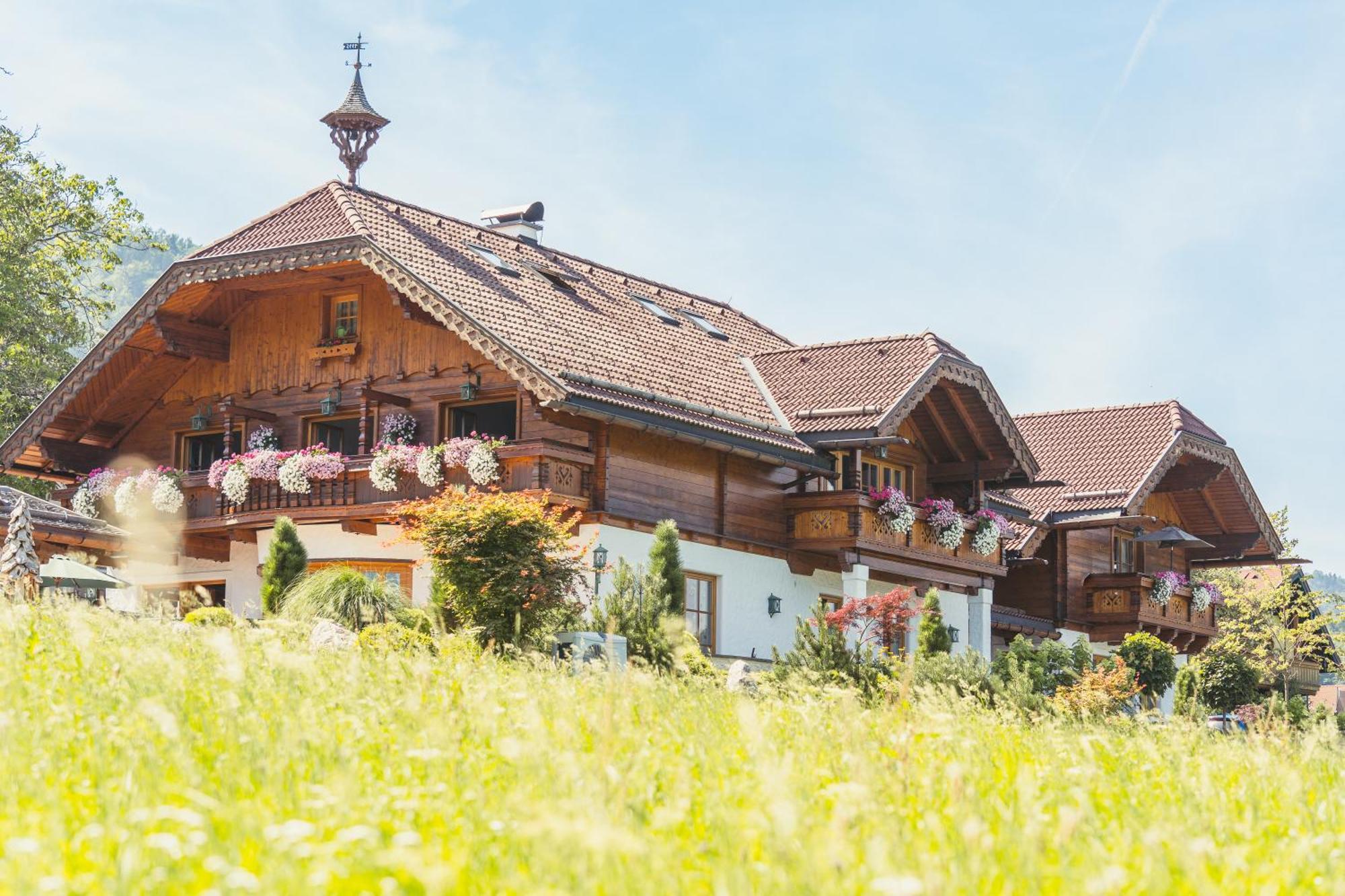 Ferienwohnung Schossleitner - Der Wohlfuehl-Ansitz Am Wolfgangsee Mit Weitblick Sankt Gilgen Bagian luar foto